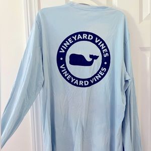 vineyard vines long sleeve light blue and navy
